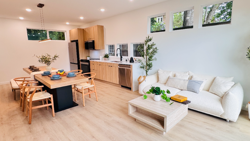 11330 12th Ave Ne - Photo 3 of 15