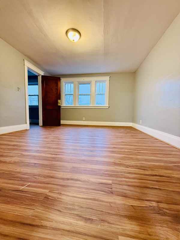 88 Schutrum Street #2UPPER - Photo 2 of 13