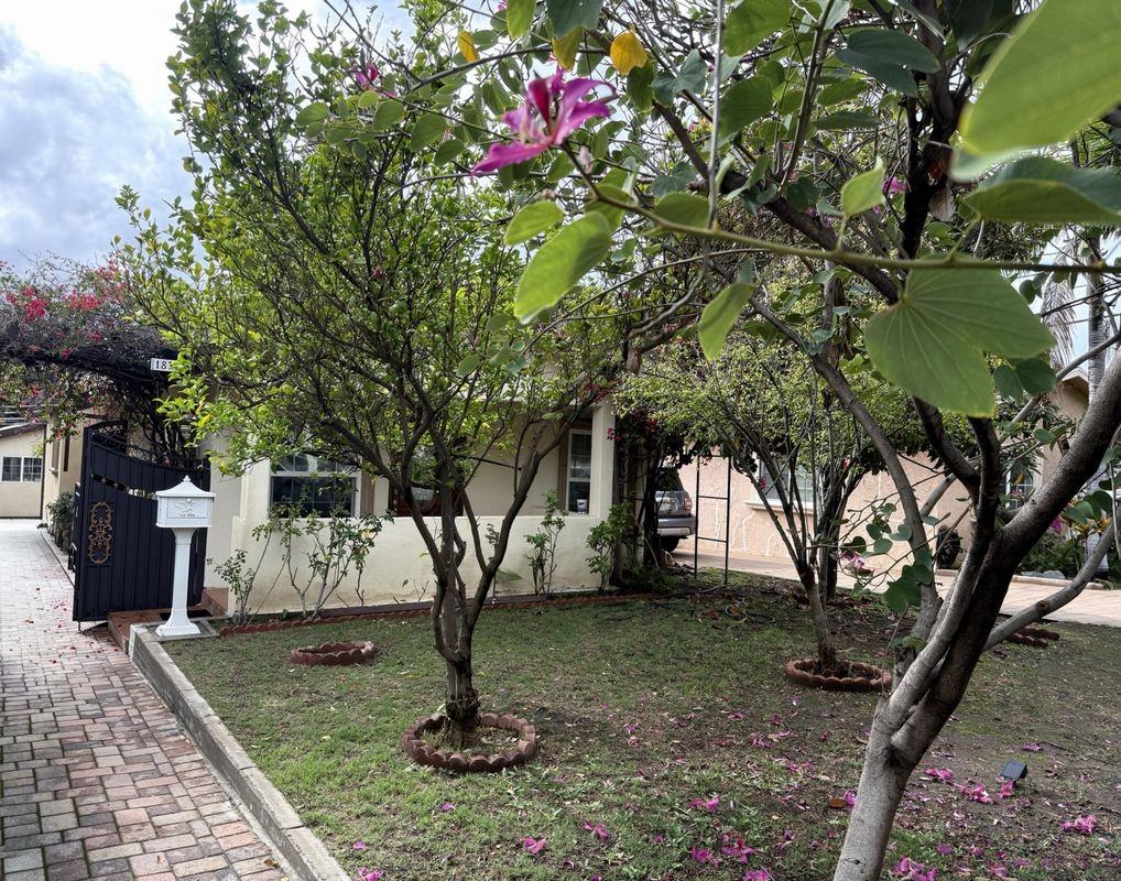 1838 Glenwood Road - Photo 2 of 22