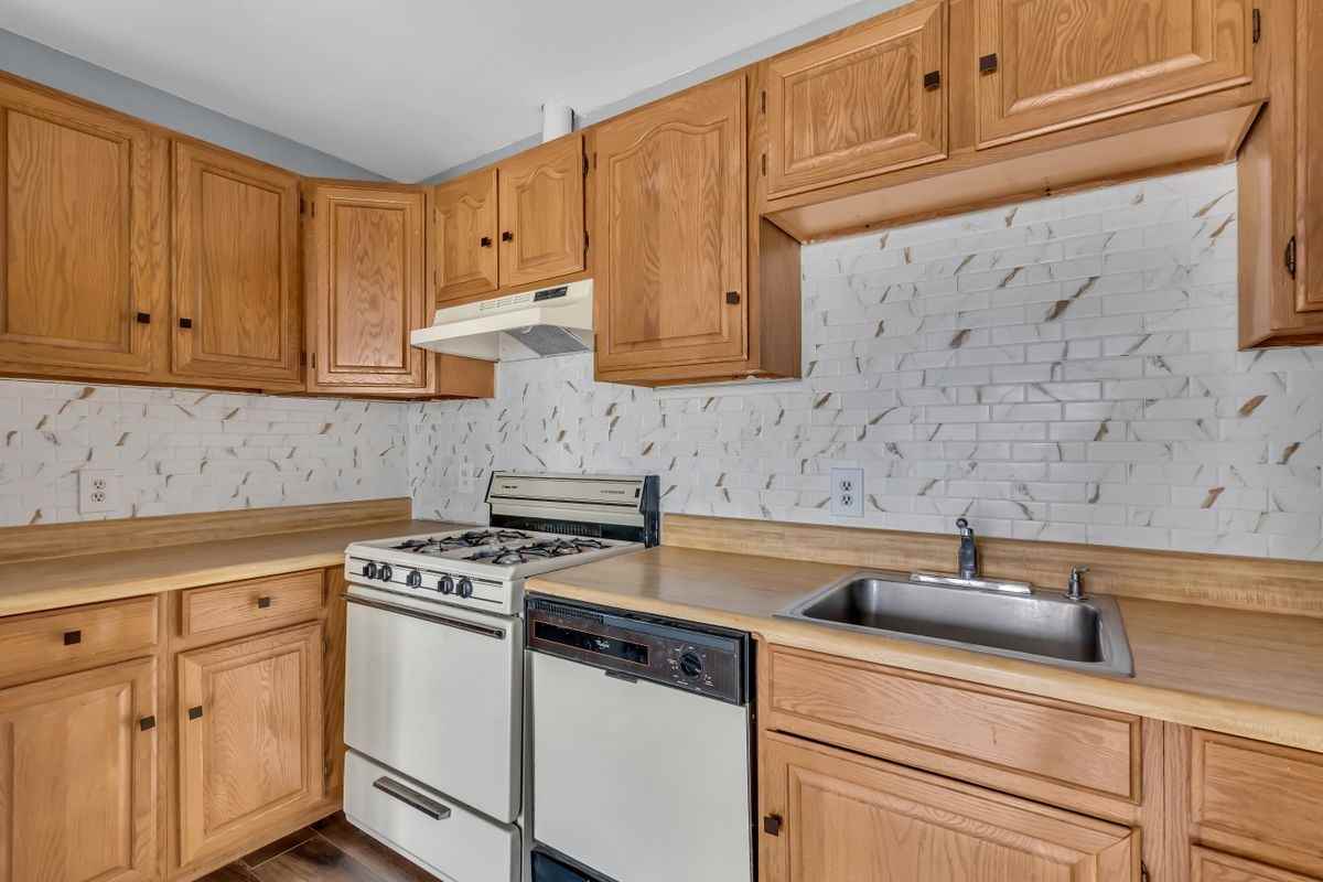 1595 East Second Street - Photo 2 of 13