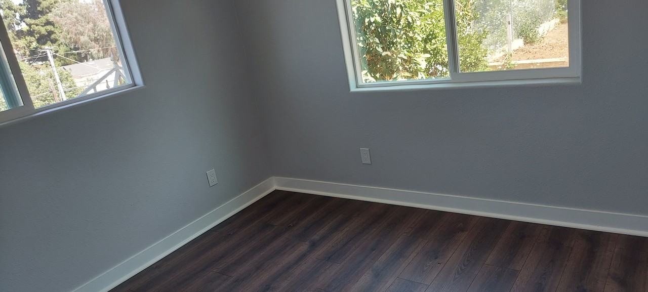 3128 E 20th St #NA - Photo 3 of 9