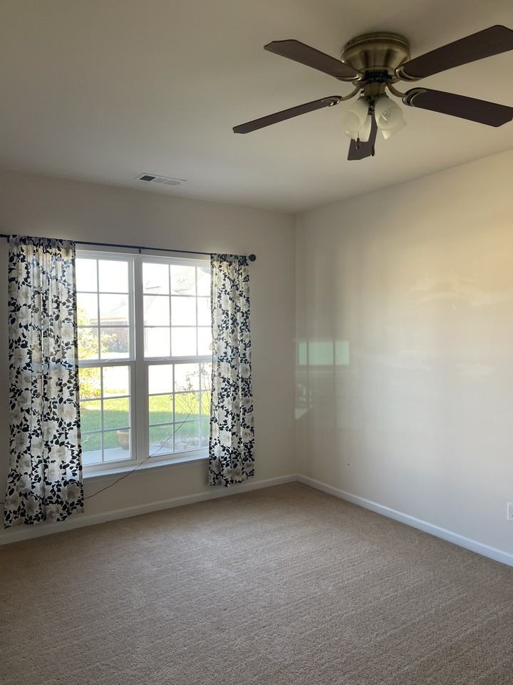 5009 Stately Dr #NA - Photo 2 of 9