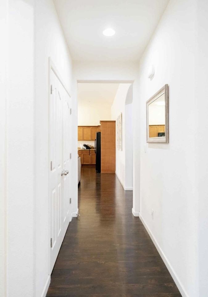 2535 W Sady Ct #NA - Photo 2 of 10