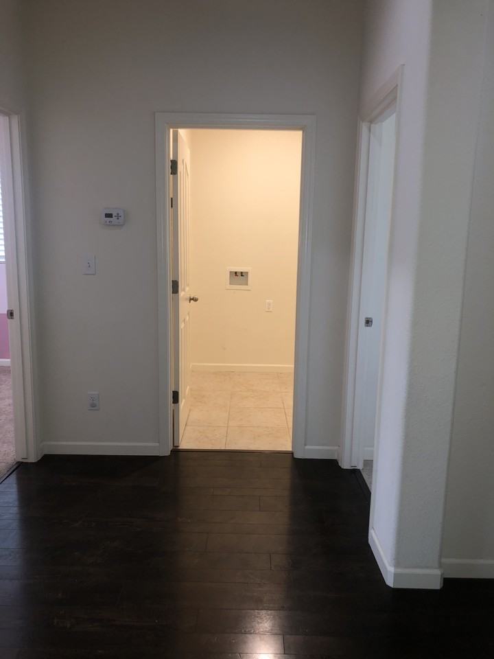 2535 W Sady Ct #NA - Photo 7 of 10