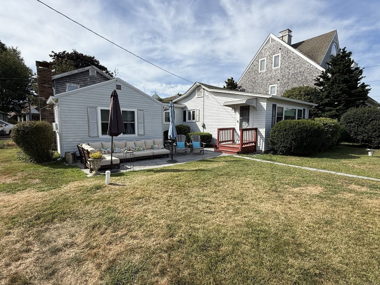 2 Reed Ave - Photo 5 of 14