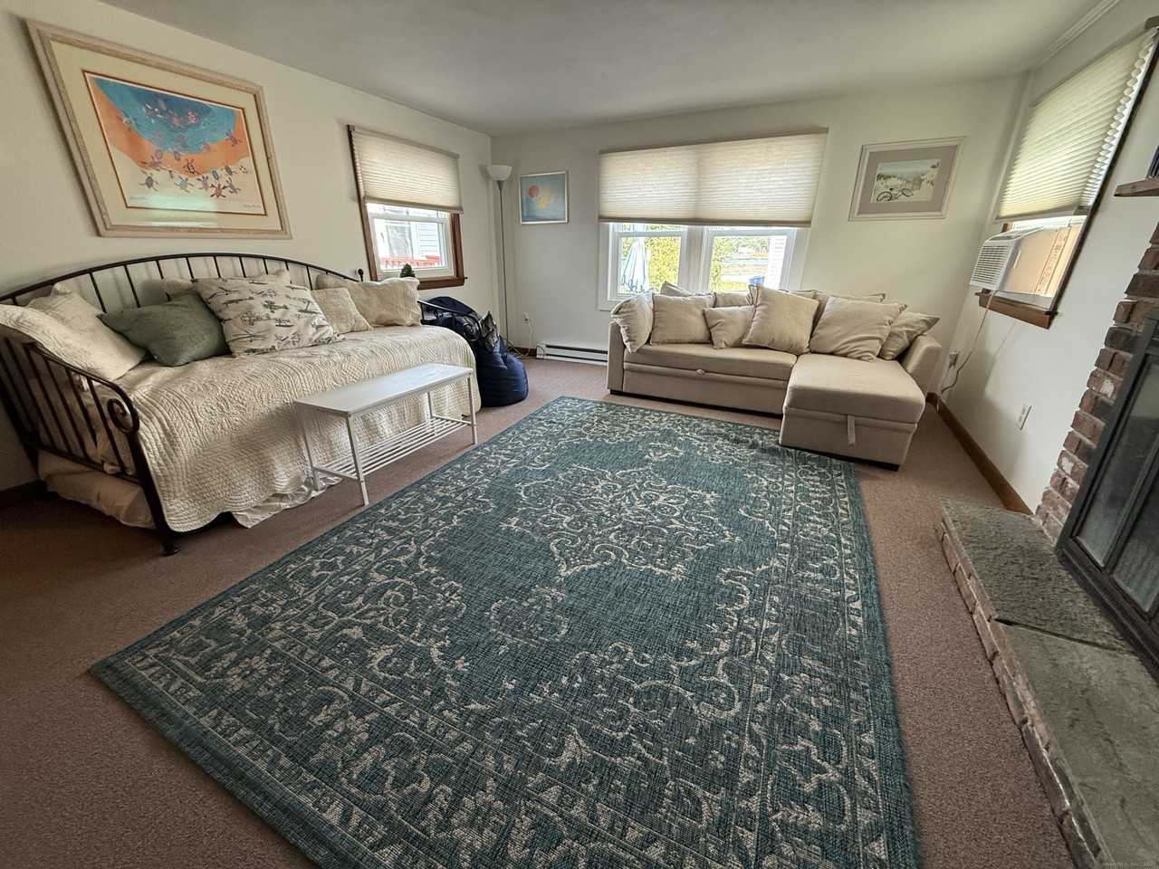 2 Reed Ave - Photo 6 of 14