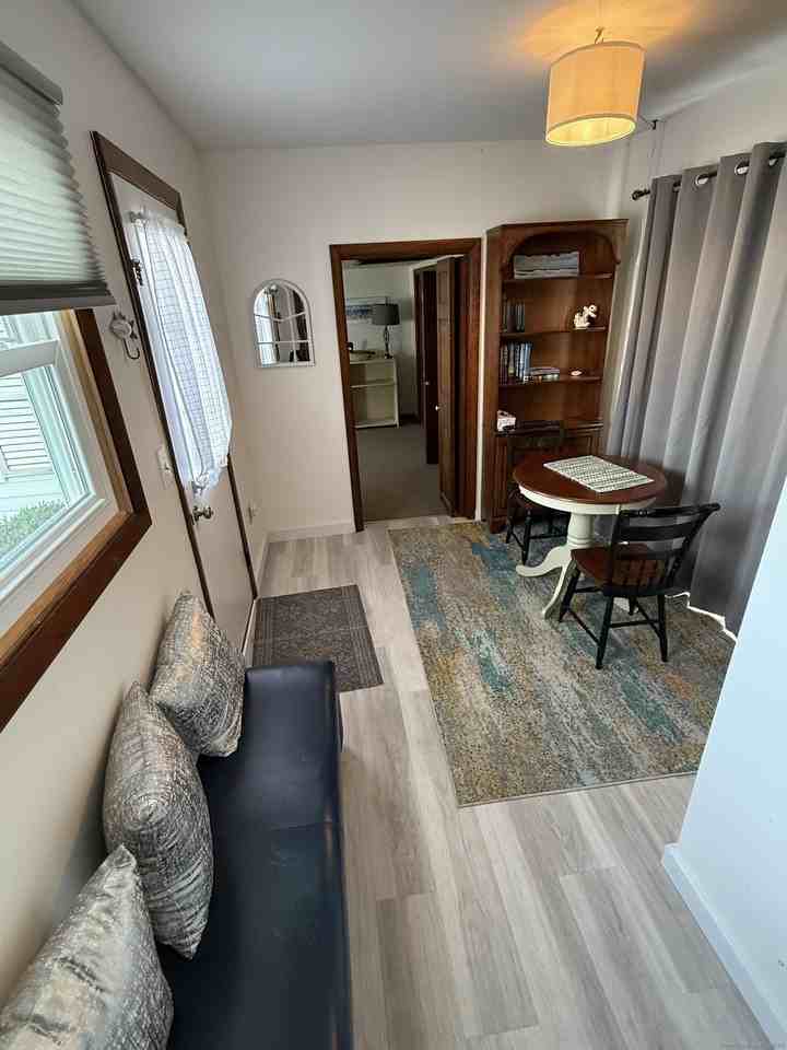 2 Reed Ave - Photo 7 of 14