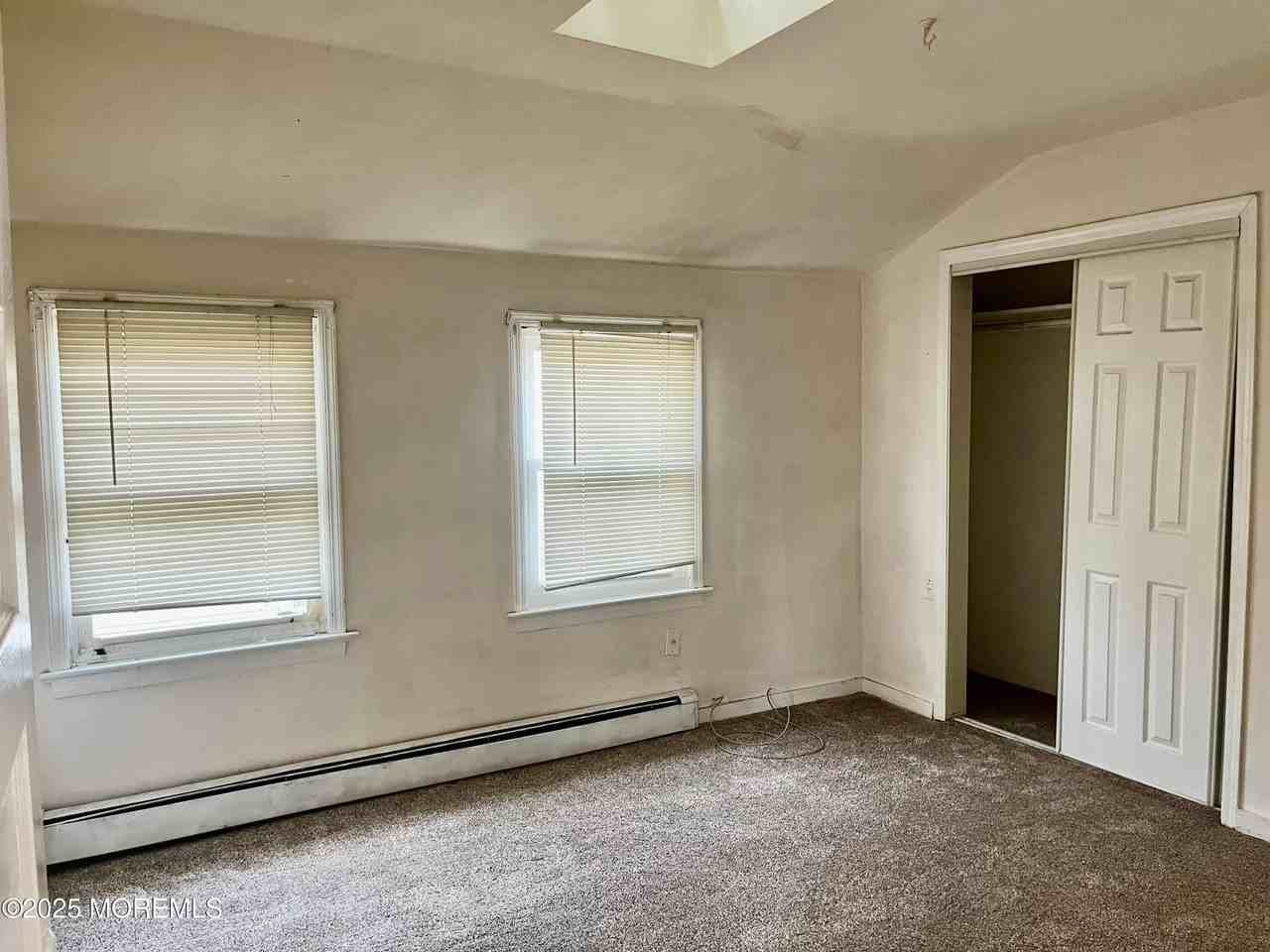 52 Shoreland Ter - Photo 6 of 10