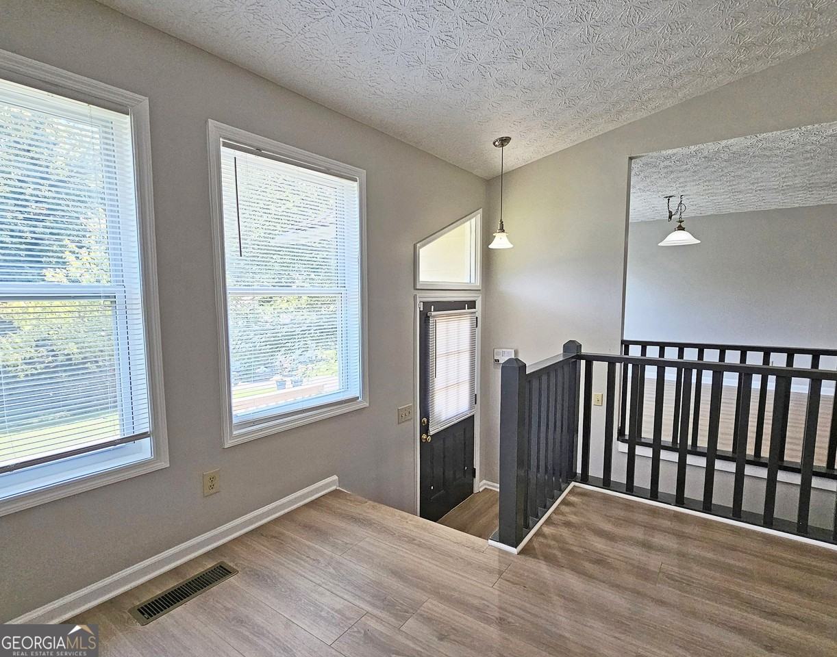 5530 Deerfield Place - Photo 2 of 25