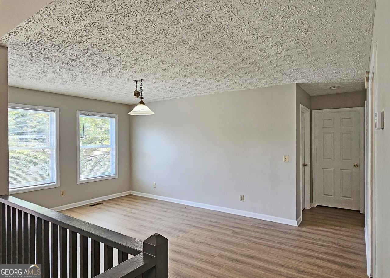 5530 Deerfield Place - Photo 5 of 25