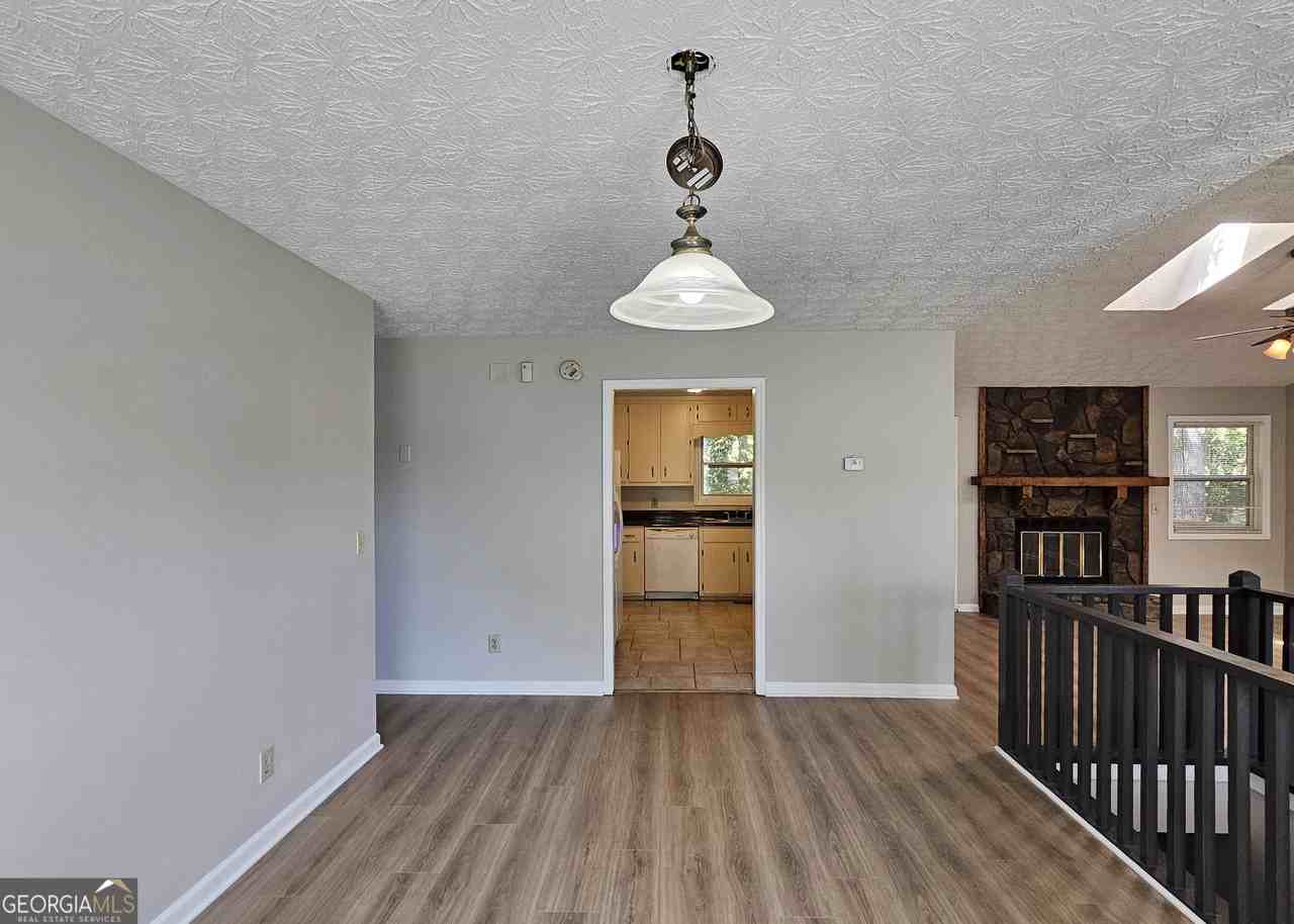 5530 Deerfield Place - Photo 7 of 25