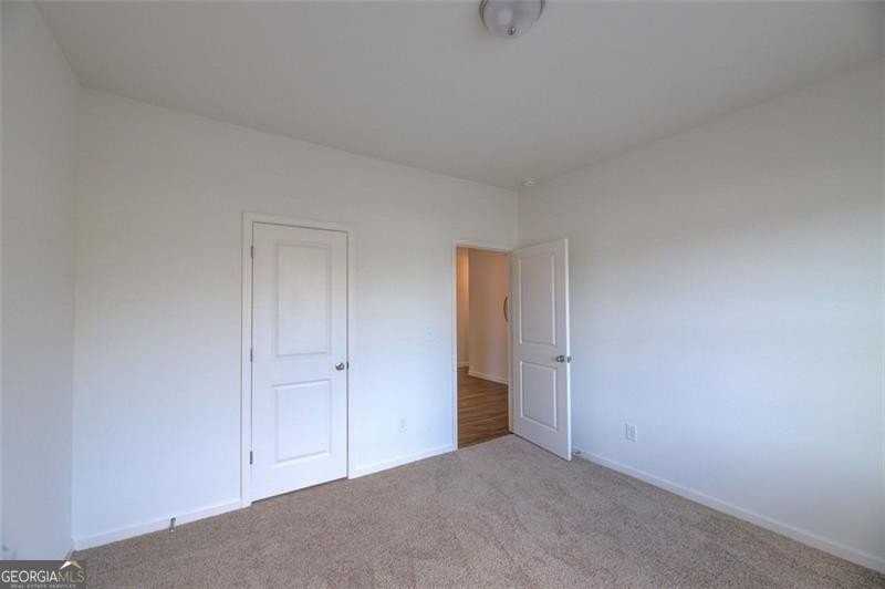 38 Wheeler Pl - Photo 6 of 22