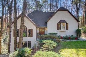 featured image of 620 Allen Court Northwest