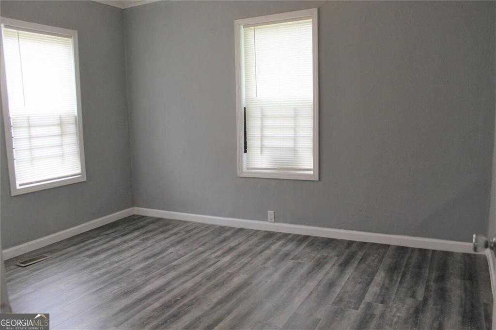 962 Division Street Northwest - Photo 5 of 11