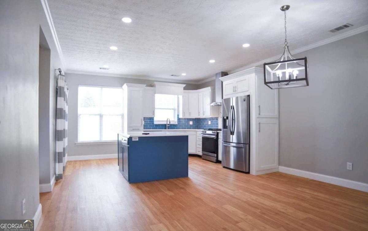 6616 Splashwater Drive - Photo 4 of 33