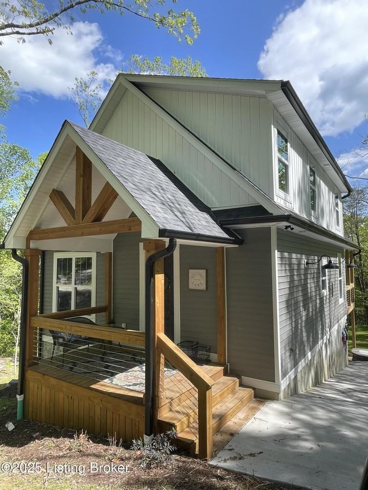 84 Lakeside Dr - Photo 3 of 42