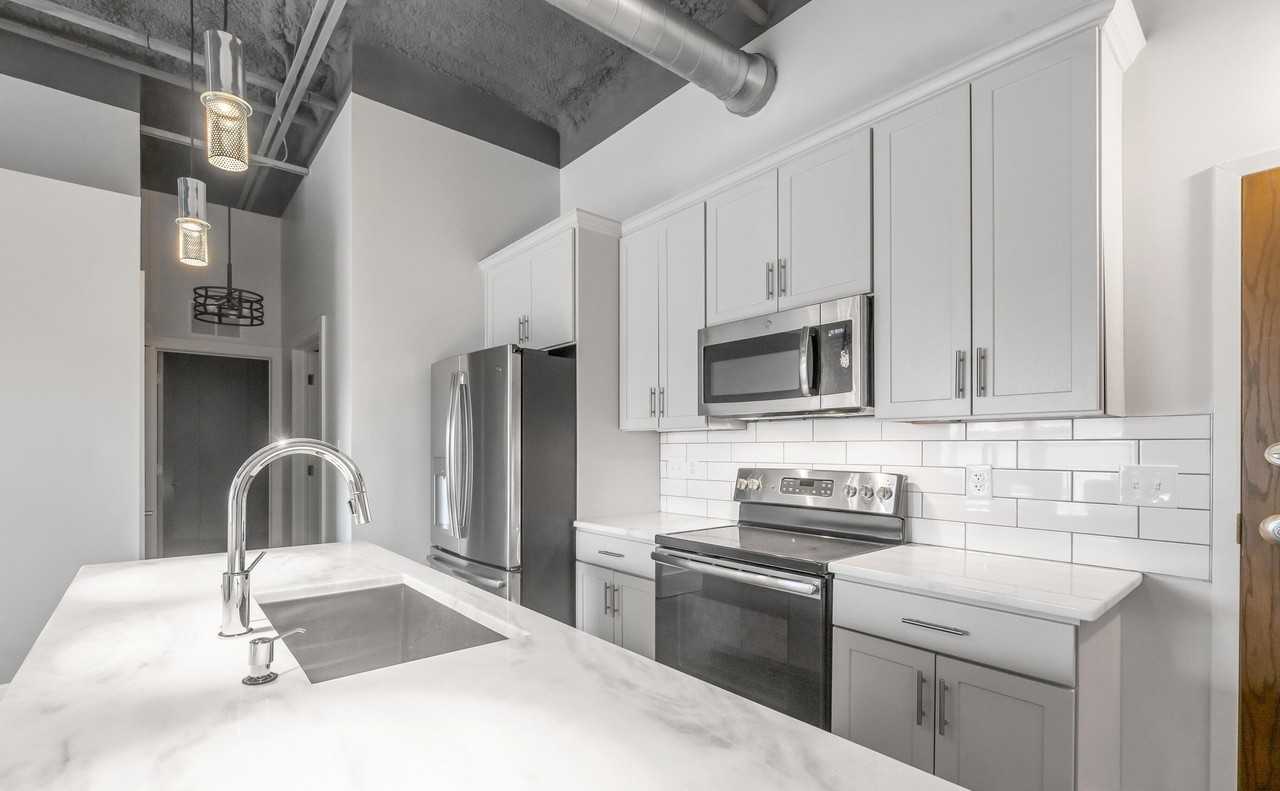 480 Skain St Apt 204 #204 - Photo 6 of 21