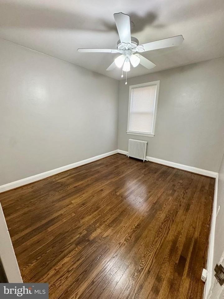 1104 Meridene Dr - Photo 7 of 7