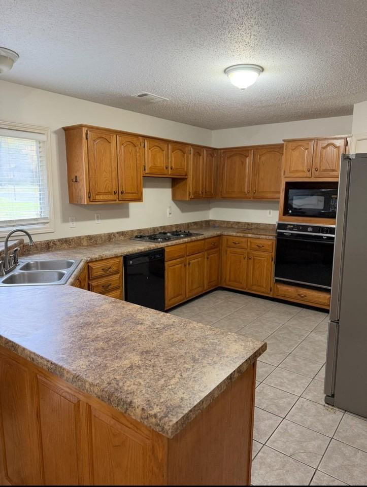 6700 Kirby Oaks Cv N - Photo 6 of 16