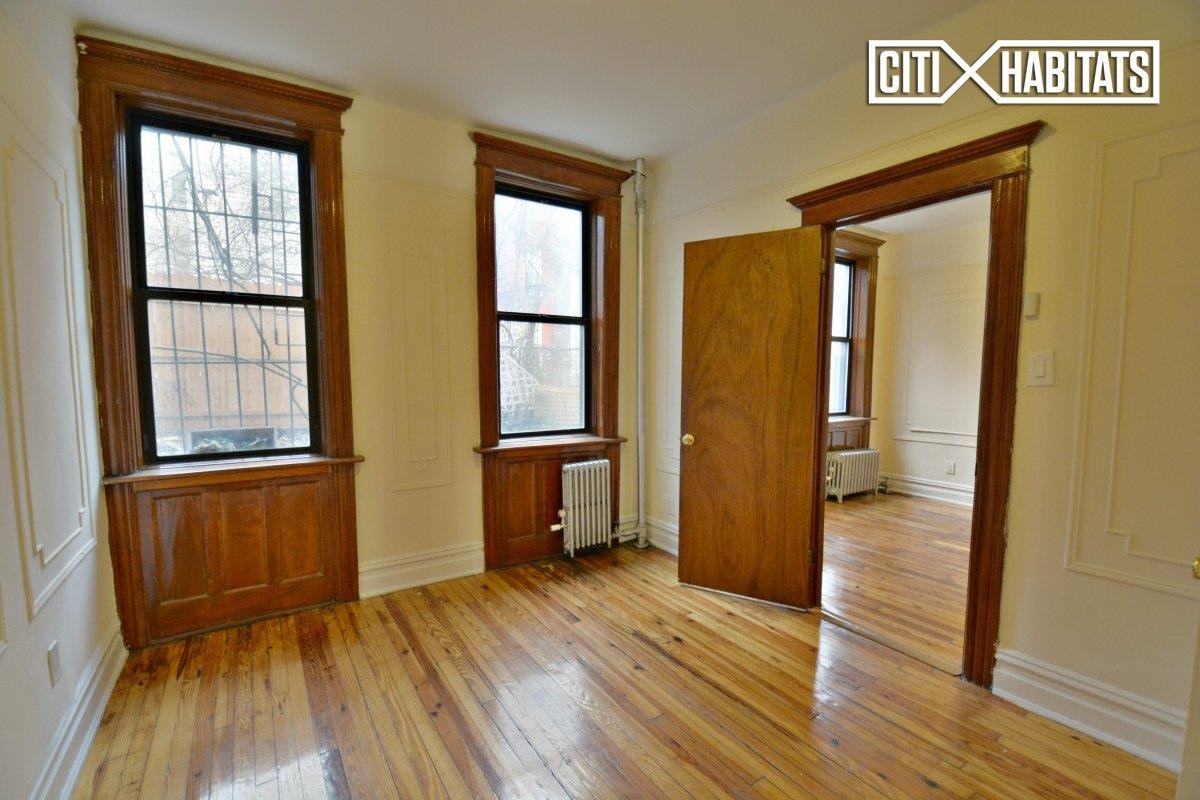 252 12th St #4A - Photo 2 of 4