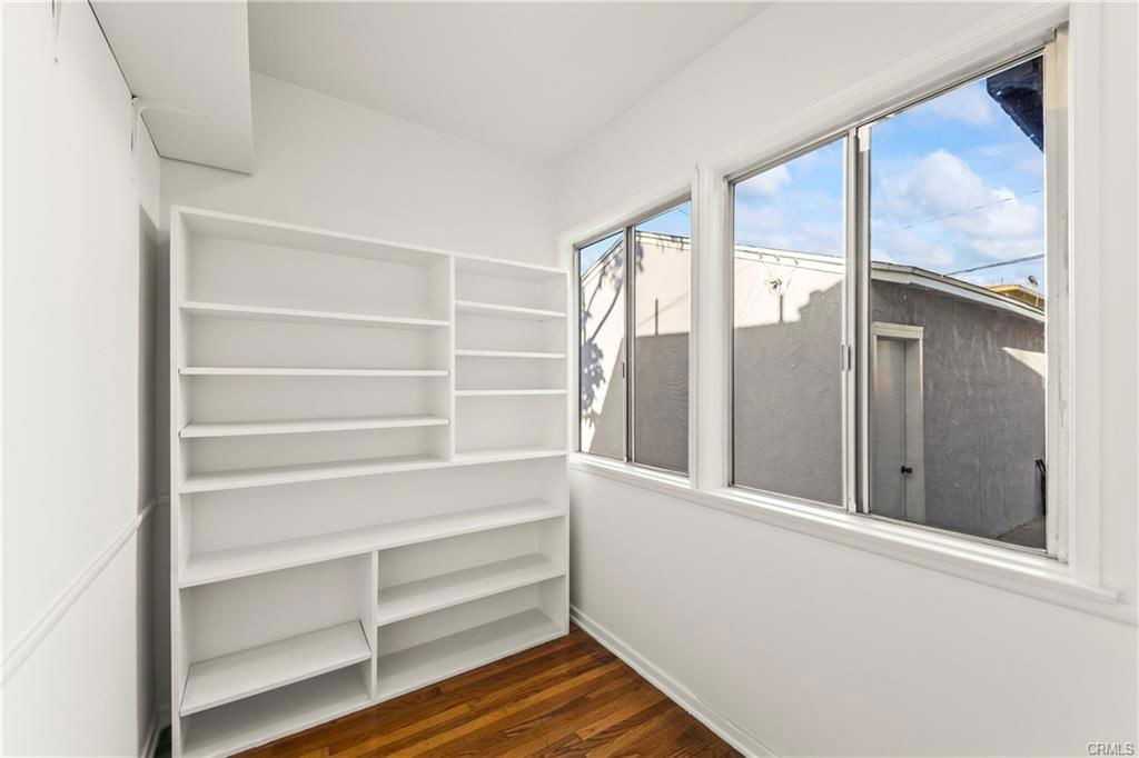 16710 Elgar Ave - Photo 5 of 8