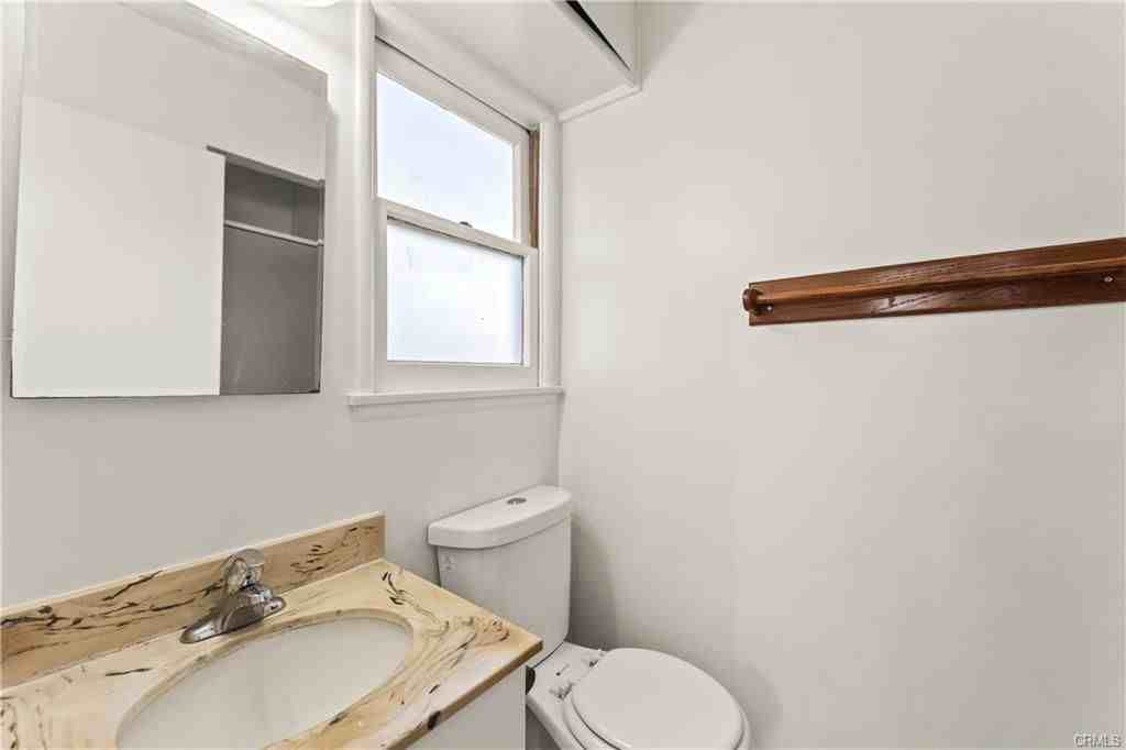 16710 Elgar Ave - Photo 6 of 8