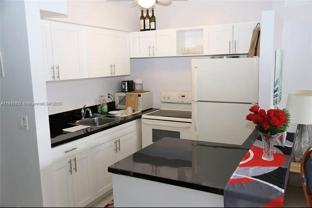 815 Sw 10th Ter #4V - Photo 1 of 1