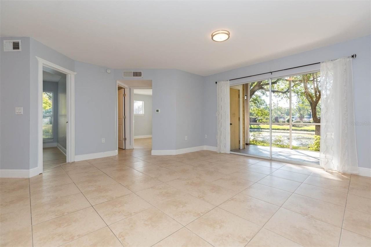 10024 Strafford Oak Court #806 - Photo 3 of 26