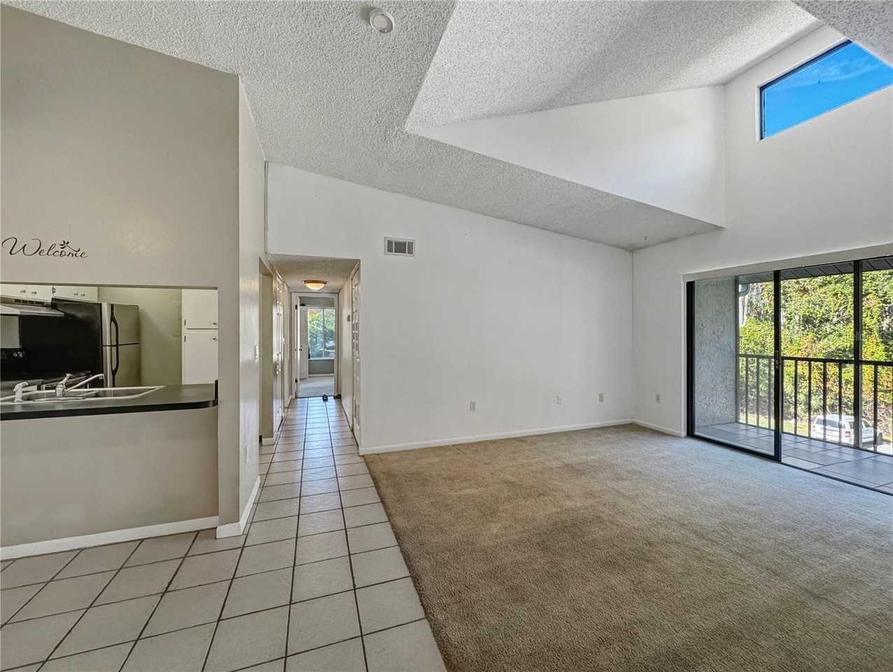 1372 Pine Ridge Circle East #H3 - Photo 5 of 26