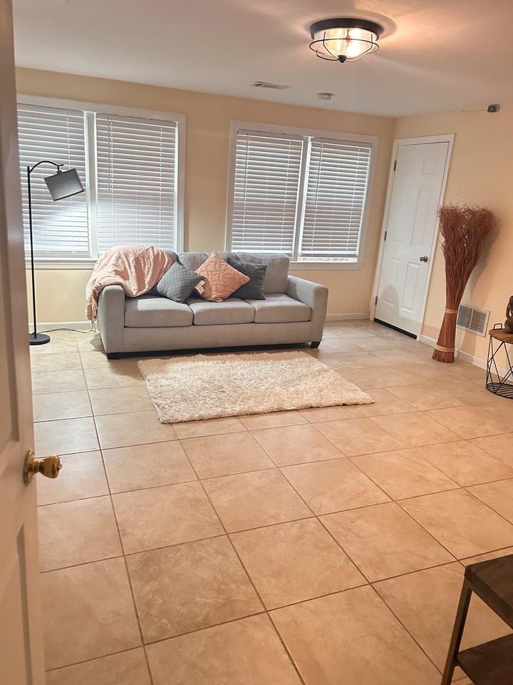 Cavesson Ter - Photo 2 of 11