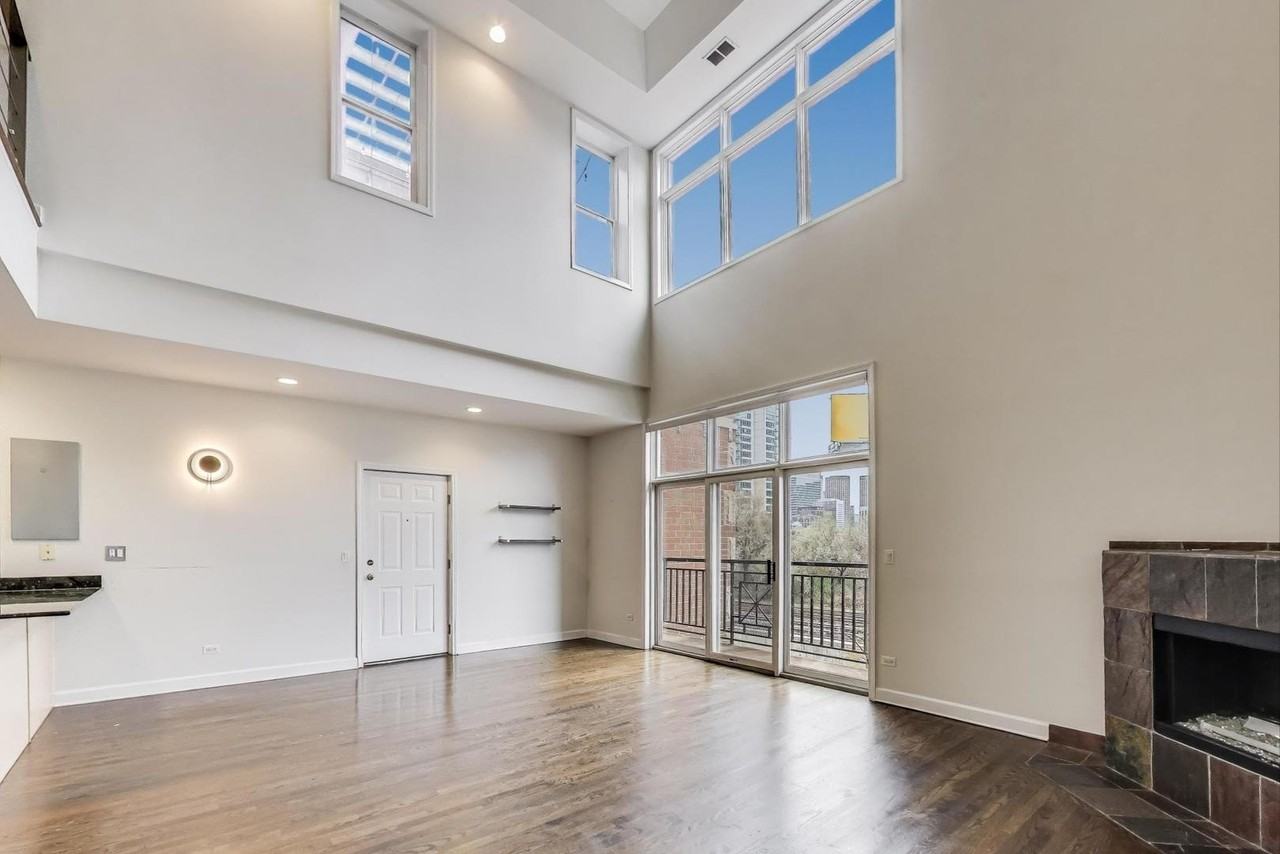 816 West Hubbard Street #5 - Photo 5 of 34