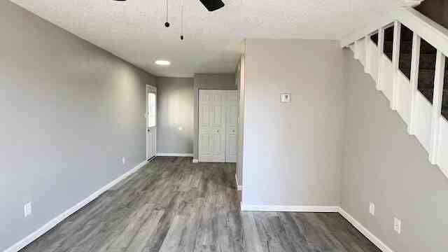 3324 Steeple Cir Ne - Photo 3 of 17