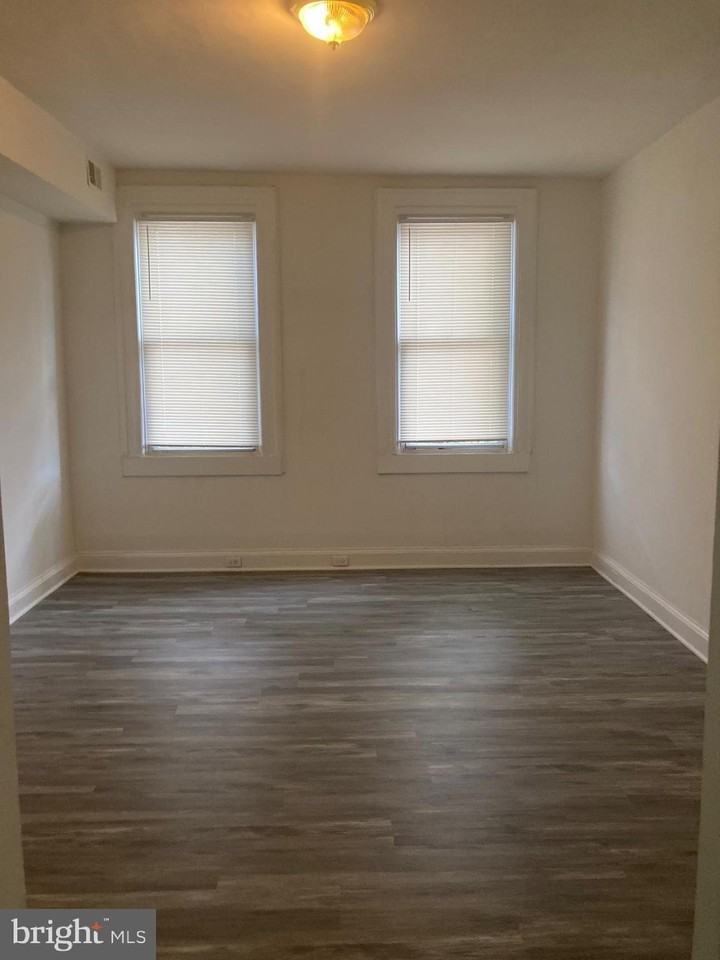 776 Washington Blvd Apt 2f #2F - Photo 3 of 8