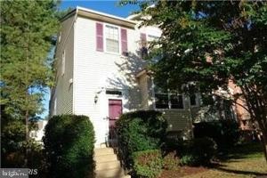 featured image of 208 Rugby Court