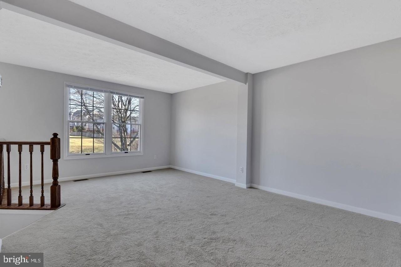 304 Barksdale Pl - Photo 2 of 17