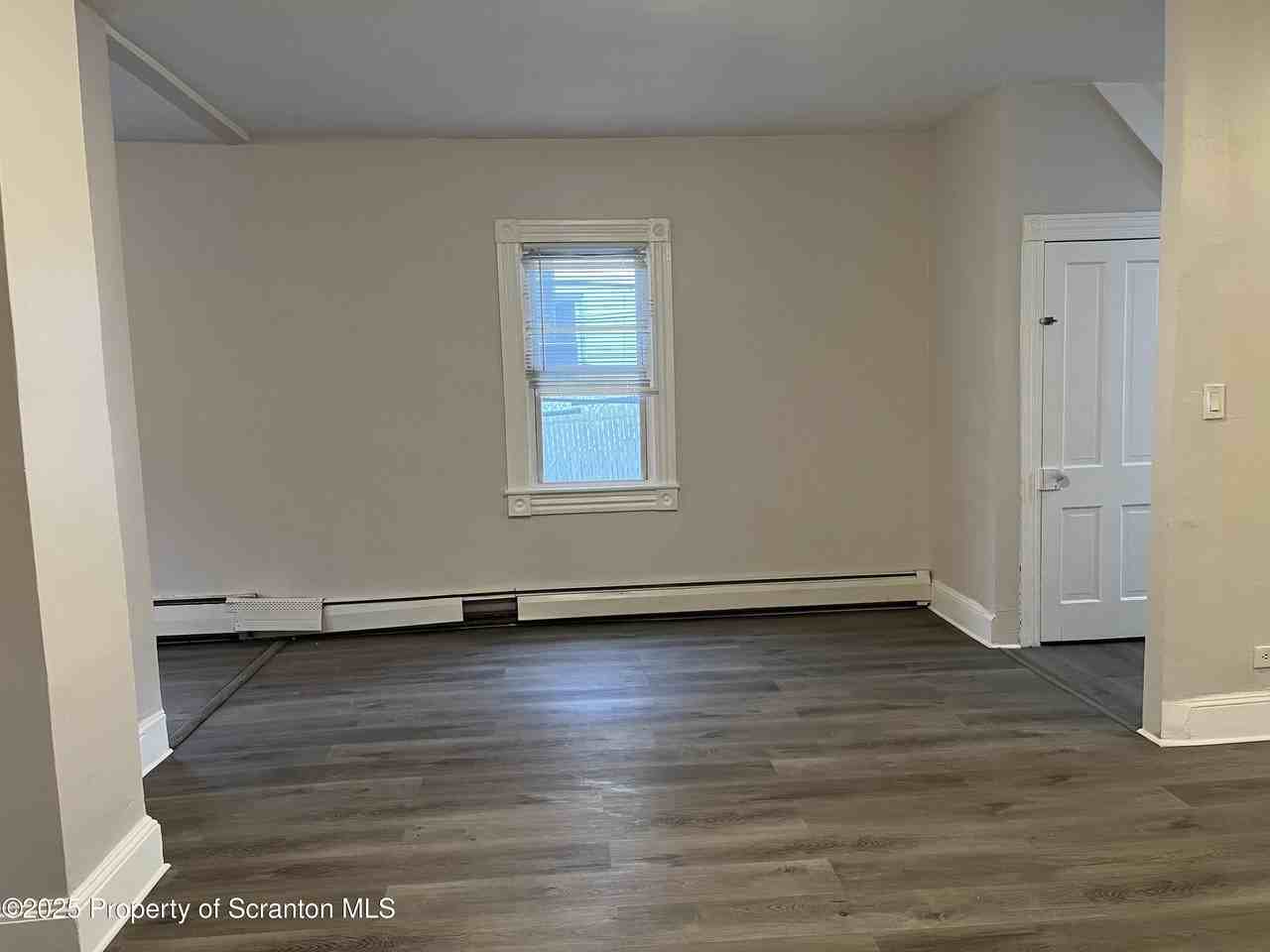 315 Aswell Ct - Photo 4 of 17