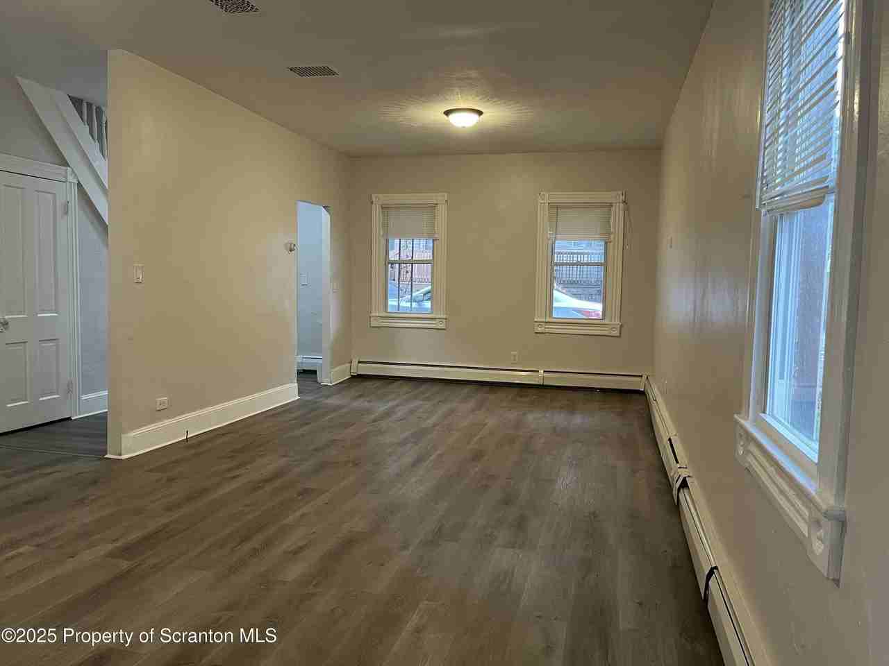 315 Aswell Ct - Photo 6 of 17