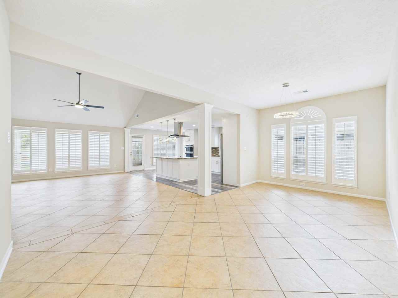 519 Promenade Blvd - Photo 6 of 35