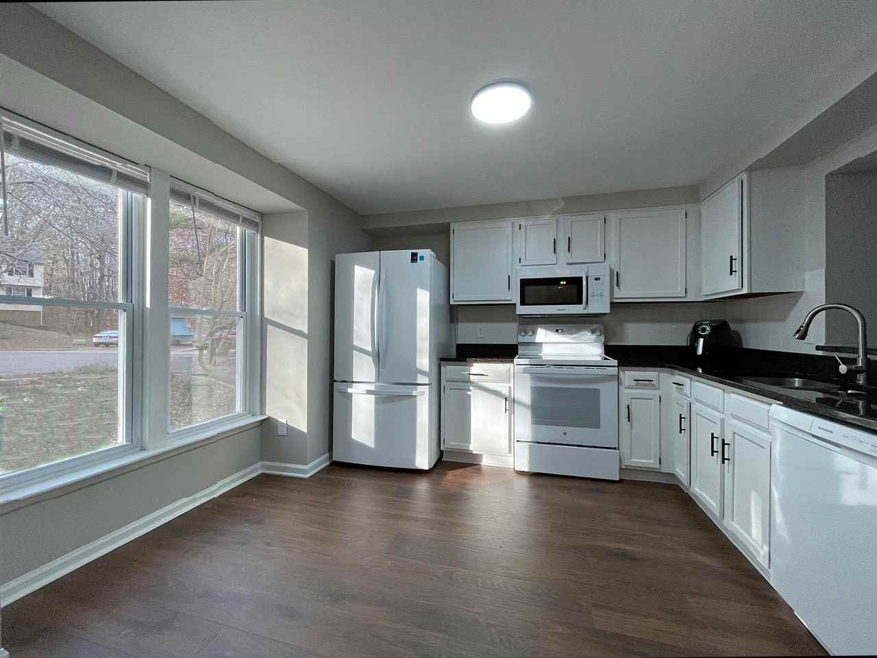 7328 Summerland Dr - Photo 7 of 27