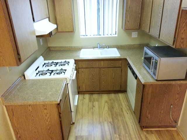 3137 W. 139th St. - Photo 3 of 18