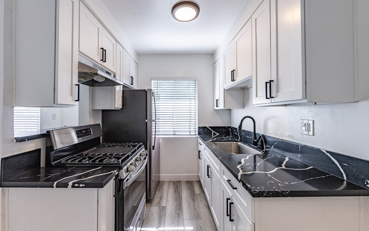 The Embers Apartments - Photo 3 of 16