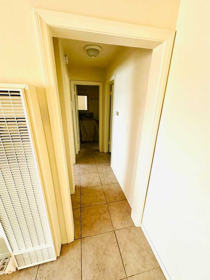 Cerritos Avenue Apartments - Photo 3 of 8