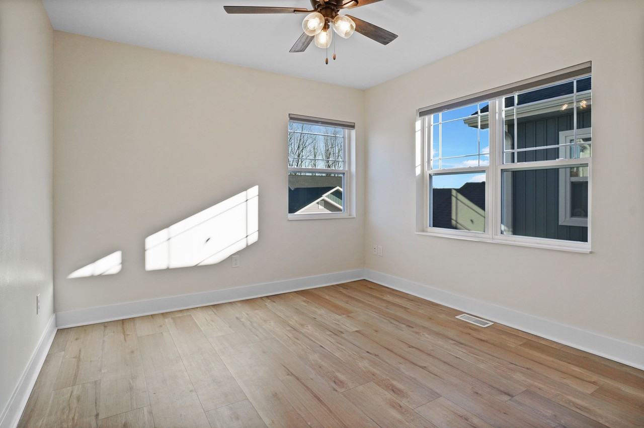 118 Eiche Dr #3 - Photo 6 of 50