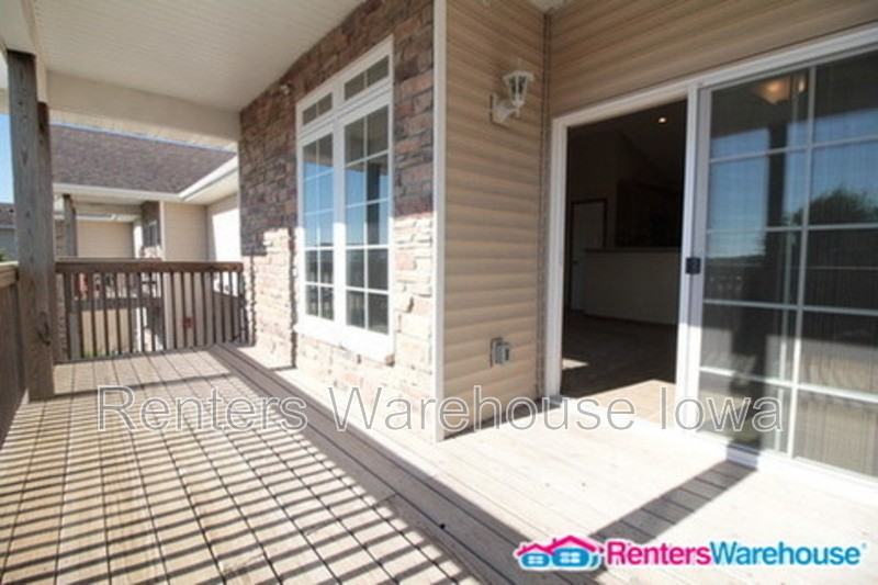 2000 Meadow Ct #410 - Photo 5 of 21