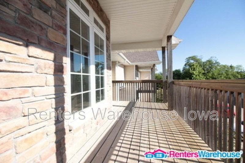 2000 Meadow Ct #410 - Photo 6 of 21