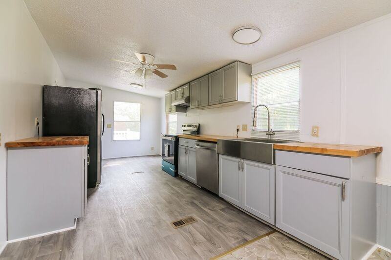 2137 Coral Dr - Photo 7 of 16