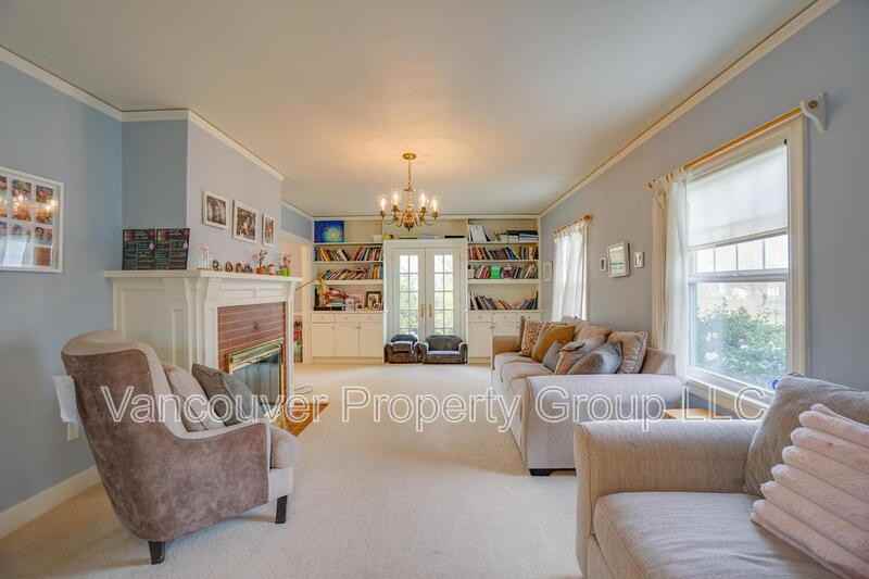 309 W 37th St - Photo 6 of 48