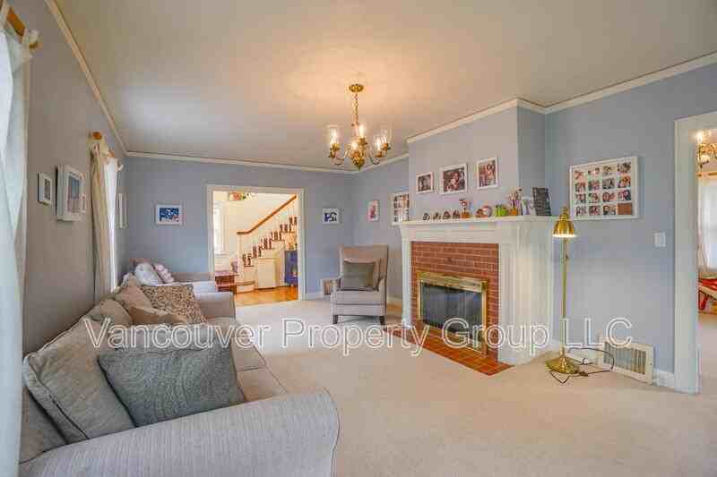 309 W 37th St - Photo 7 of 48