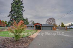featured image of 3211 Northeast 62nd Avenue