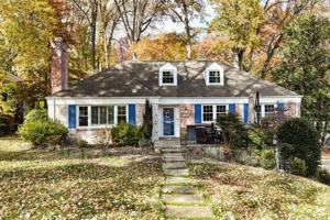 featured image of 3061 North Oakland Street